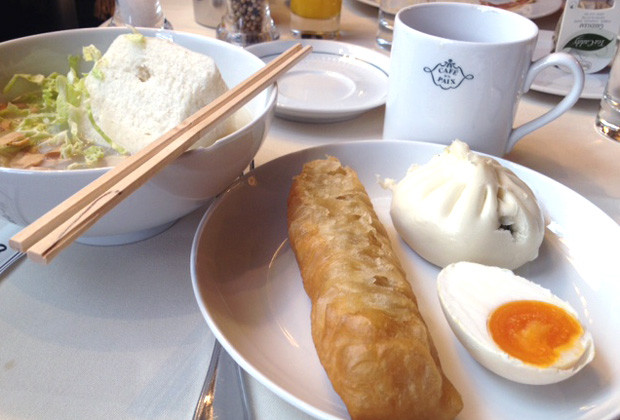 petit-dejeuner-chinois-cafe-de-la-paix