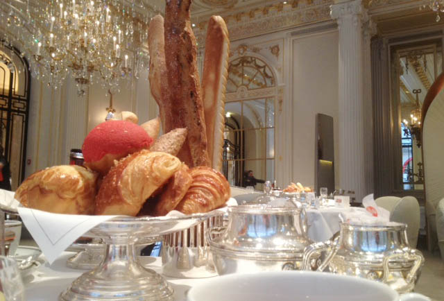 brunch-plaza-athénée-ducasse-michalak