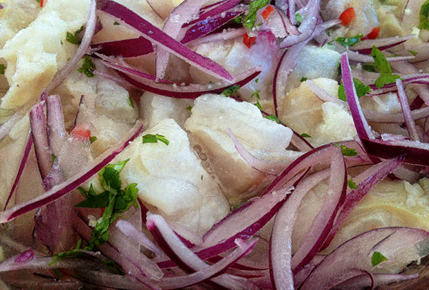 ceviche-perou-poisson-cru