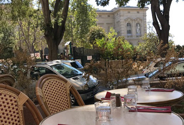 belleville-sur-mer-marseille-bistrot